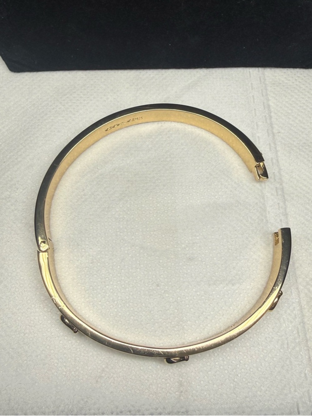 LOWSTART Coach Gold-Tone Red Glitter C Accent Bangle Bracelet w/Dustbag - Picture 8 of 16